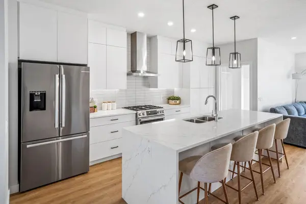 914 Harmony Parade, Rural Rocky View County, AB T3Z 0H1