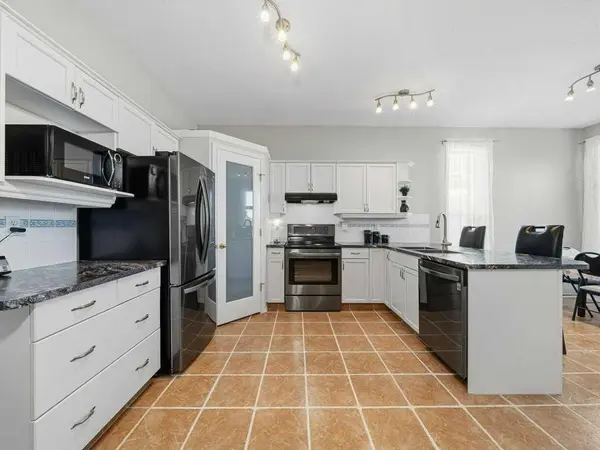 106 Springs PL SE, Airdrie, AB T4A 2C9