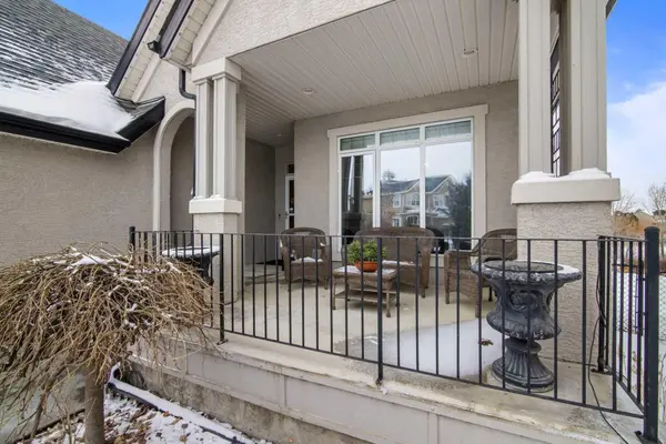 71 Elgin Estates HL SE, Calgary, AB T2Z 4R1