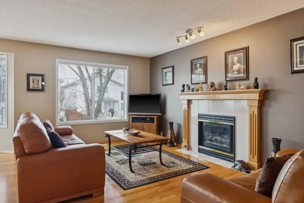 235 Sierra Morena Close SW, Calgary, AB T3H 3G3