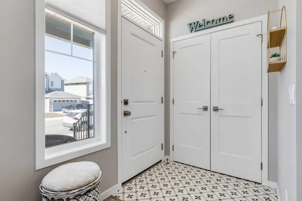 129 Knight AVE, Crossfield, AB T0M 0S0