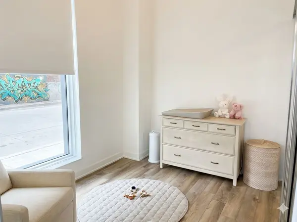 106 Dovercourt RD #102, Toronto C01, ON M5J 0G4