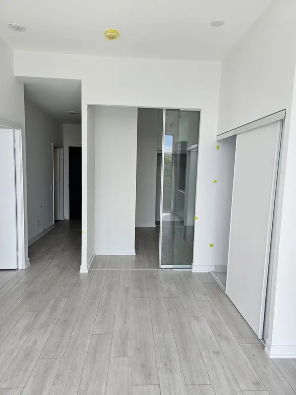 500 Dupont ST #307, Toronto C02, ON M6G 0B8