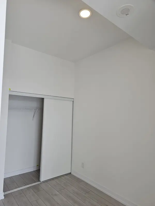 500 Dupont ST #307, Toronto C02, ON M6G 0B8