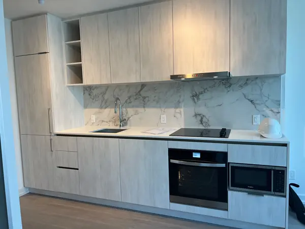 8 wellesley ST W #2606, Toronto C01, ON M4Y 0J5