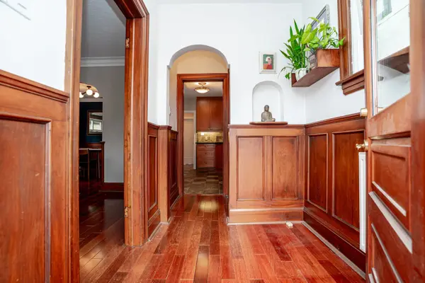 107 Everden RD, Toronto C03, ON M6C 3K7