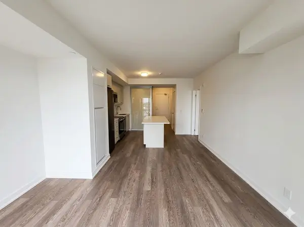 51 Clarington BLVD #1214, Clarington, ON L1C 7J8