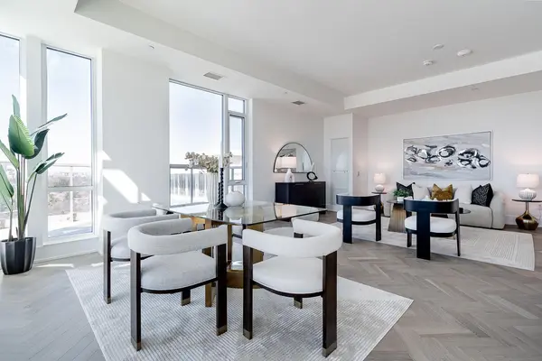 399 Royal Orchard BLVD #PH22, Markham, ON L3T 0H3