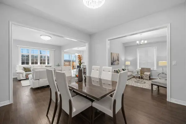 71 Woodhaven AVE, Aurora, ON L4G 3Y2