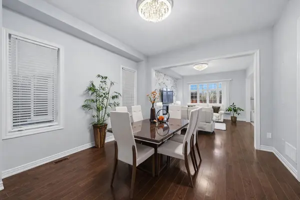 71 Woodhaven AVE, Aurora, ON L4G 3Y2