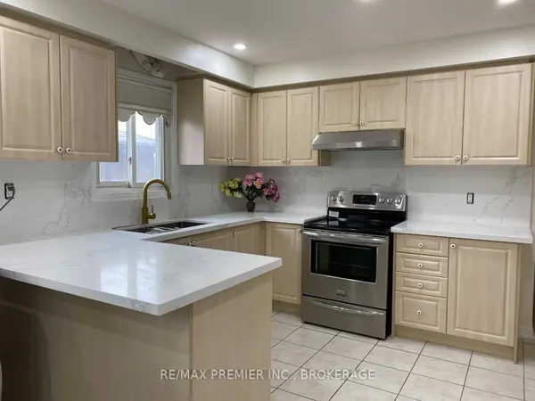 114 Sentinel RD, Toronto W05, ON M3J 1S9