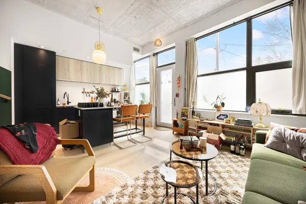 2625 Dundas ST W #108, Toronto W02, ON M6P 1X9