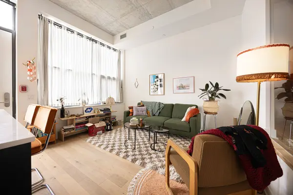 2625 Dundas ST W #108, Toronto W02, ON M6P 1X9