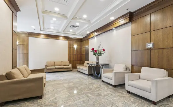 5 Michael Power PL #704, Toronto W08, ON M9A 0A3