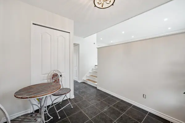 165 Brookside CRES, Kitchener, ON N2N 1G9