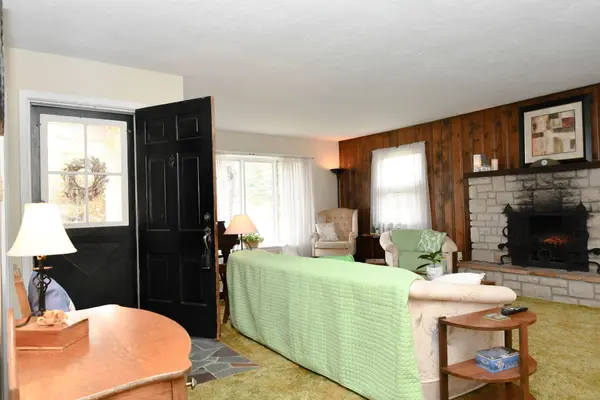 1319 County Rd 2 RD, Leeds And The Thousand Islands, ON K0E 1L0