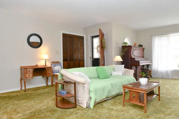 1319 County Rd 2 RD, Leeds And The Thousand Islands, ON K0E 1L0