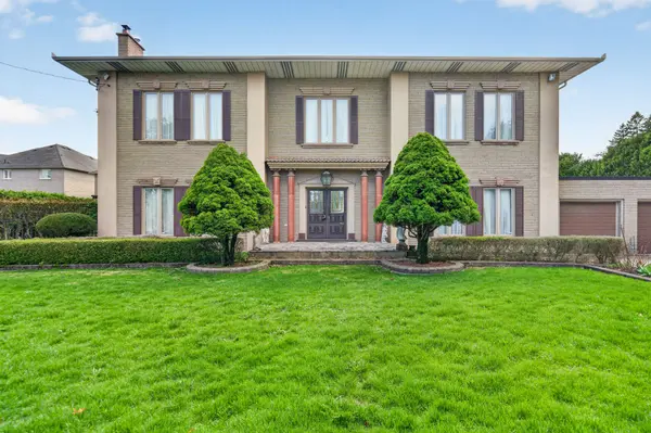 213 STONE CHURCH RD W, Hamilton, ON L9B 1A2