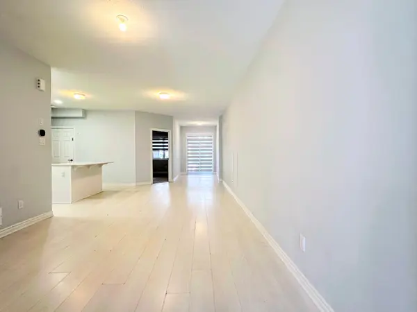 193 Anthracite DR, Barrhaven, ON K2J 7B4