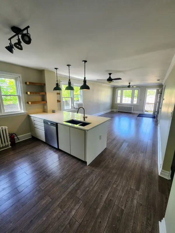 75 Thomas ST #One, St. Catharines, ON L2R 6M4