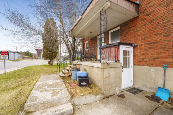 1652 Chene ST, Clarence-rockland, ON K4K 1K5