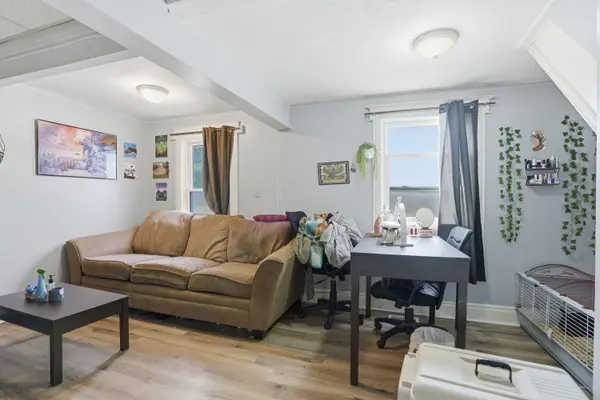 239 York ST, St. Catharines, ON L2R 6G5