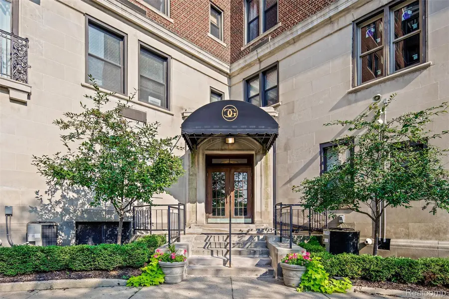 2900 E Jefferson AVE #c6a, Detroit, MI 48207