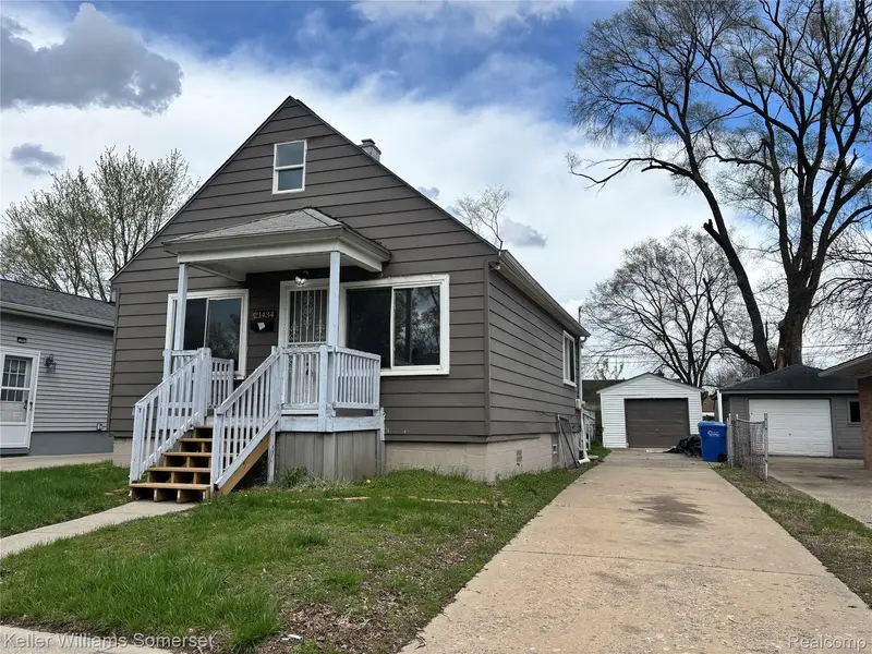 21434 Panama ST, Warren, MI 48091