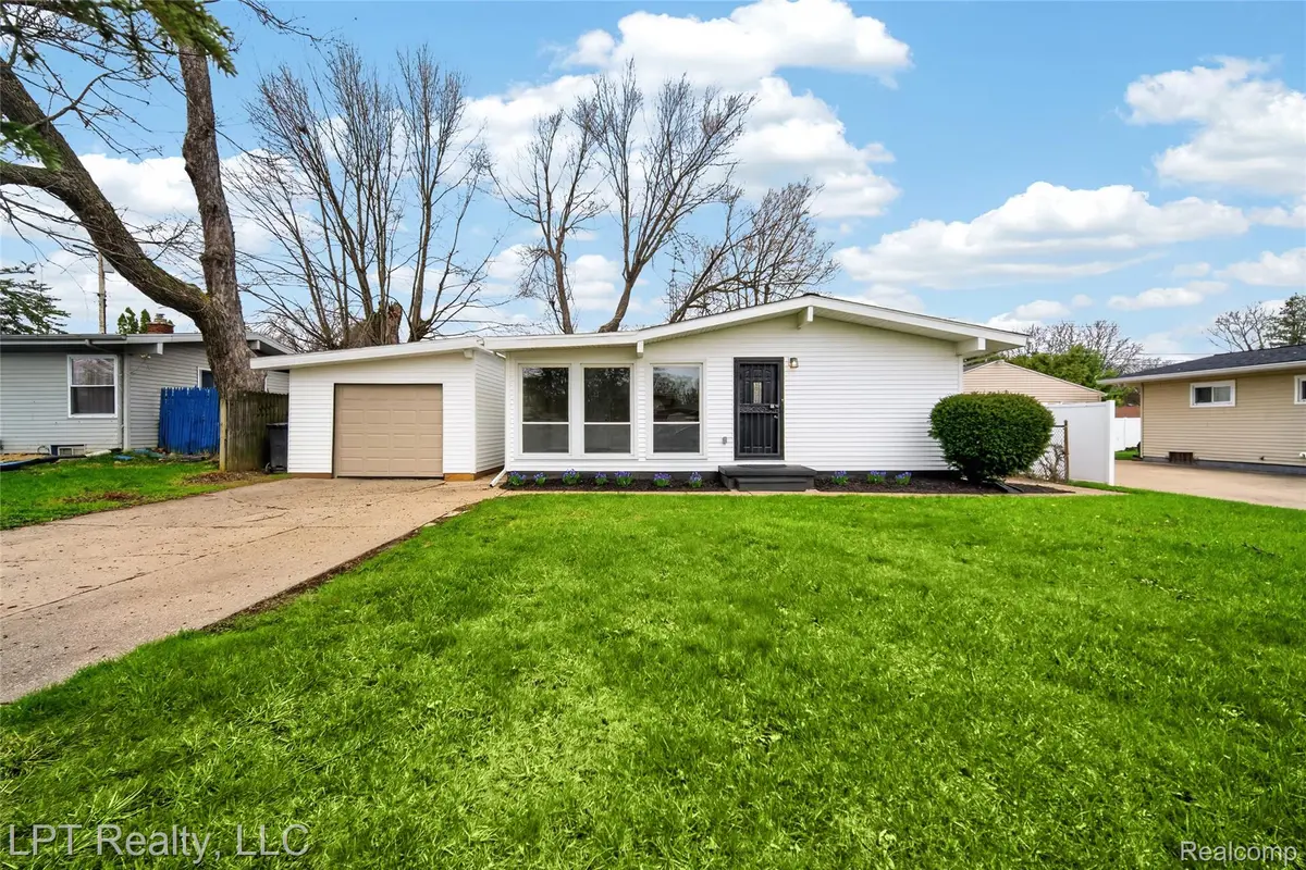 3623 Pingree AVE, Flint, MI 48503