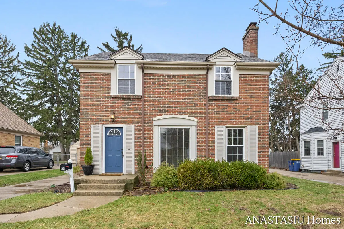 870 Mayhew Wood DR SE, City Of Grand Rapids, MI 49507