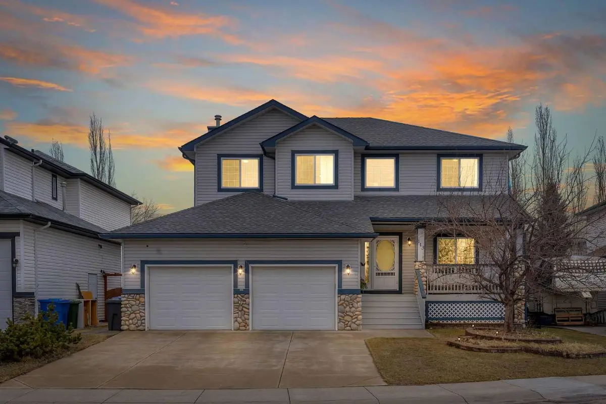 113 West Creek Pond, Chestermere, AB T1X 1H4