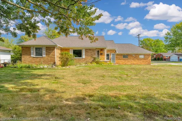 27524 Gail DR, Warren, MI 48093