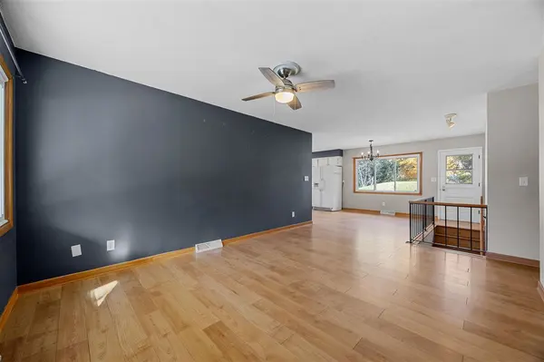 1006 Wylde Green Rd, Iowa City, IA 52246