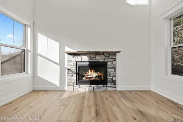 3800 E. Coon Lake RD, Genoa Township, MI 48843