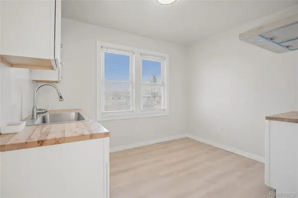 3756 Burlingame ST, Detroit, MI 48206