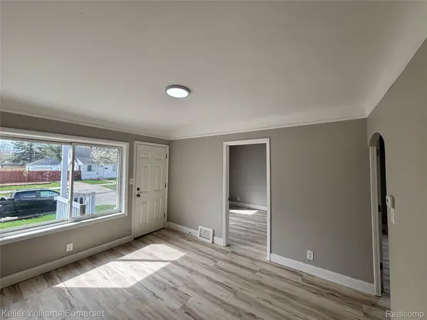 21434 Panama ST, Warren, MI 48091