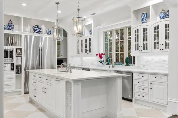 6301 Shady Oaks Drive, Frisco, TX 75034