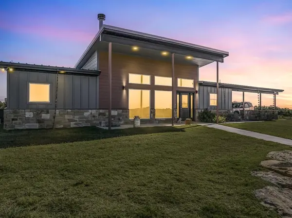 750 County Road 100, Purmela, TX 76566