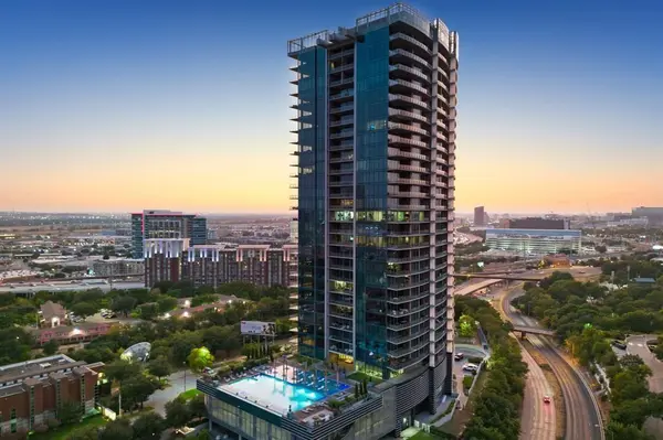 3130 N Harwood Street #1606, Dallas, TX 75201