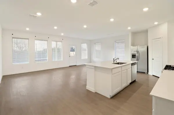 1016 Flameleaf Drive, Princeton, TX 75407