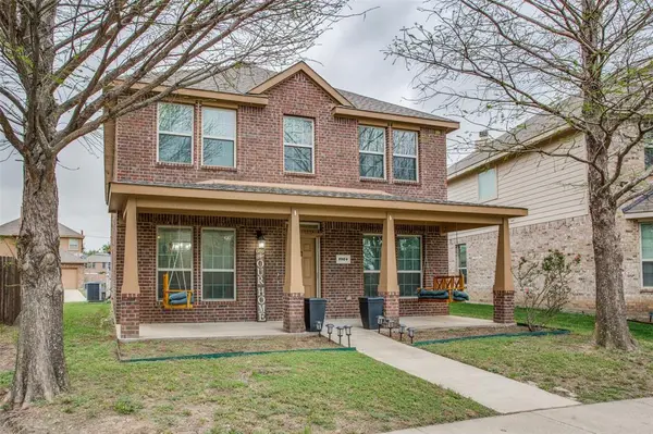 1924 Parkside Mews, Lancaster, TX 75146