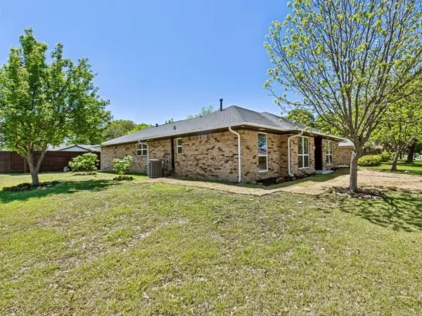 602 Brookfield Drive, Garland, TX 75040