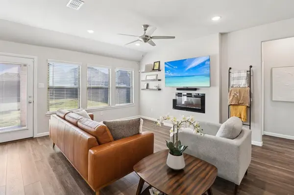 4314 Lombardy Drive, Venus, TX 76084