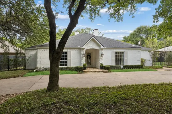 3827 N Versailles Avenue, Dallas, TX 75209