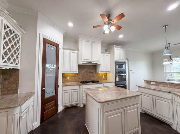 13341 Escalara Lane, Justin, TX 76247
