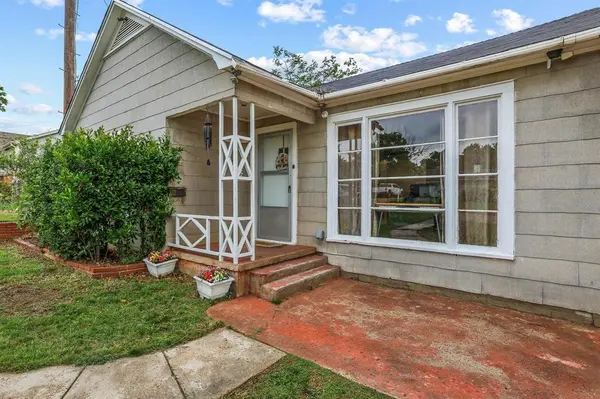 1107 W Hull Street, Denison, TX 75020