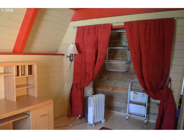 132 OZMAR LN, Crescent, OR 97733