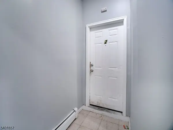 1011 Summit Ave, Union City, NJ 07087