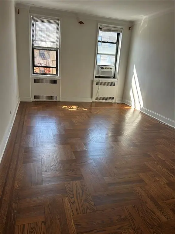 110 Shore BLVD #5A, Brooklyn, NY 11235