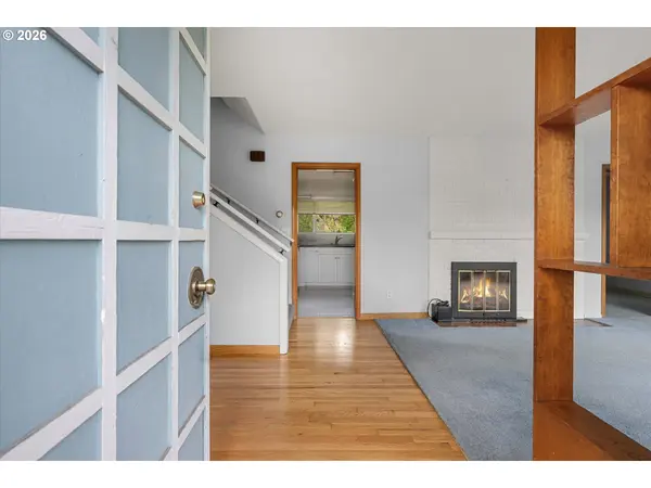 3235 SE SILVER SPRINGS RD, Milwaukie, OR 97222